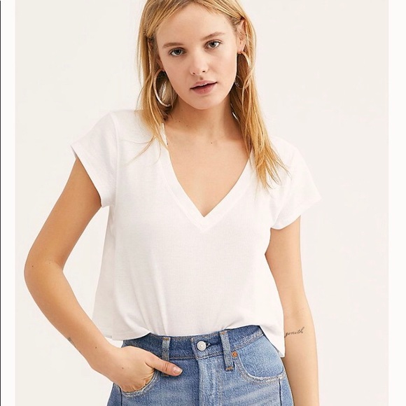 ❌SOLD❌Free People White V Neck Tee - Picture 5 of 5